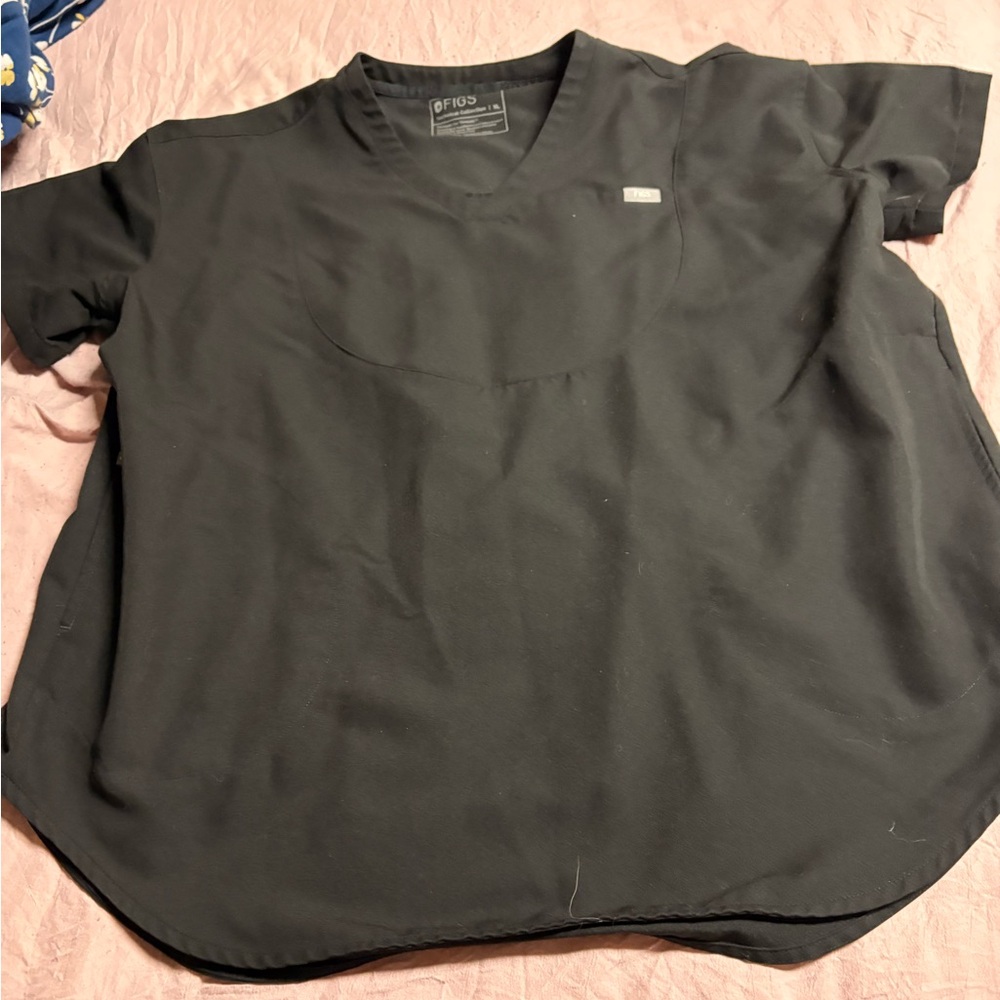 Figs tunic length scrub top